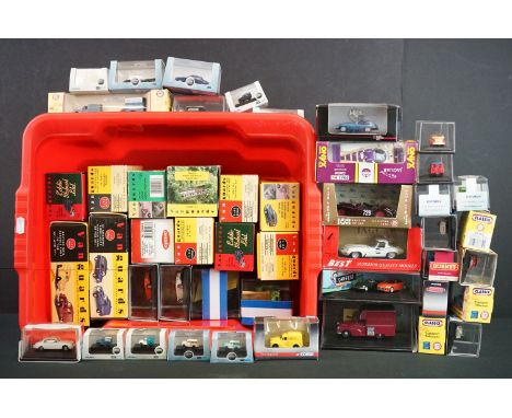 46 Boxed / cased diecast models to include 11 x boxed Vanguards (ST1002 St Andrews Ambulance Service Vans Of The 60's, BR1002
