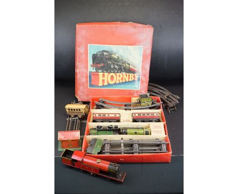 Boxed Hornby O gauge Passenger Set No 31 containing 2 x locomotives, one with tender, 2 x coaches and track, shows play wear 