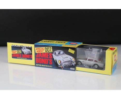 Boxed Hornby Corgi James Bond 007 Aston Martin DB5 diecast model, complete and appears unremoved from box 