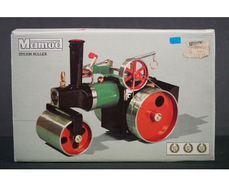 Boxed Mamod Steam Roller SR1a appearing unremoved from box, some box wear 