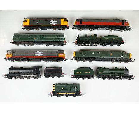 Nine OO gauge locomotives to include Hornby BR Railfreight, Hornby BR 90020, Bachmann GWR 2-8-0 with tender etc 
