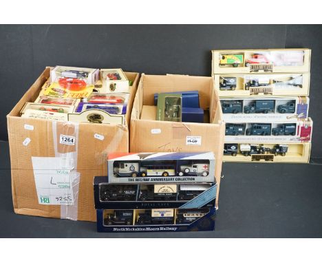 Around 110 Boxed Lledo diecast models to include Days Gone and Promotional models, featuring 11 x multi-model sets (Royal Nav