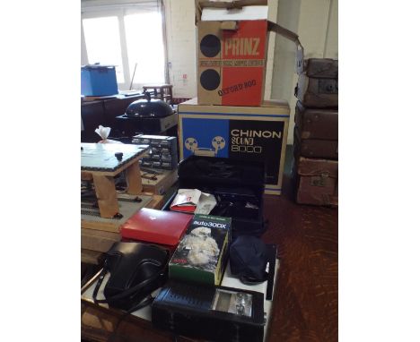 A Chinon 8mm Film Set to Comprise Camera, Editor, Projector, Editor Together with Other Accessories 