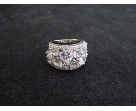 Silver dress ring set with cz 