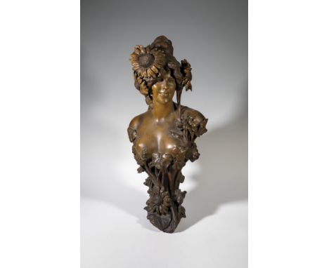 ''Sonnenblume'' (Junge Frau geschmückt mit Sonnenblumen) A. Bertrand (Entwurf), Friedrich Goldscheider, Wien, um 1900/01 Terr