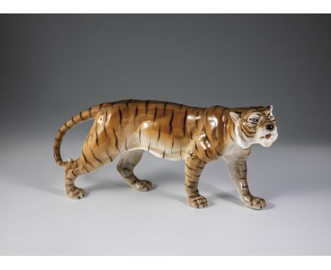 Tiger Adolphe-Jean Lavergne (Entwurf), Friedrich Goldscheider, Wien, um 1905/08 Steingut, naturalistische Unterglasurbemalung