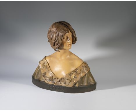 ''Lucrezia'' (Mädchenbüste) Montenave (Entwurf), Friedrich Goldscheider, Wien, um 1900 Terrakotta, farbig bemalt mit Goldstaf