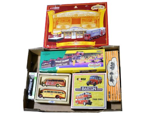 Corgi Toys 31012 Mickey Kiely Boxing Set, Corgi Classics 15901 Scammell Highwayman generator with closed pole trailer and dod