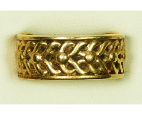 A 9ct gold plaited ring, S, 9.3 gm 
