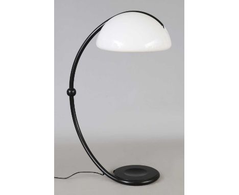 MARTINELLI LUCE Stehlampe "Serpente Floor" schwarz lackiert, weißer Reflektor aus Methacrylat (Kunststoff-Schirm), drehbar, E