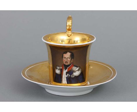 KPM BERLIN Portraittasse mit dem Portrait Friedrich Wilhelm III. von Preußen um 1830, Kalathos-Form mit Widderkopf-Henkel, au