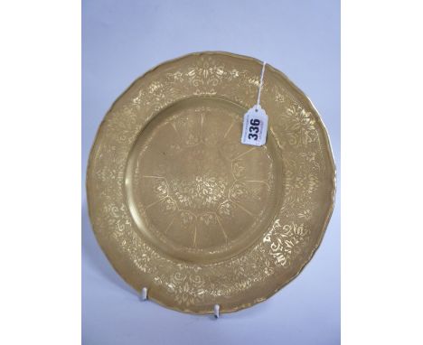 A ROYAL WORCESTER GILT DECORATED CABINET PLATE