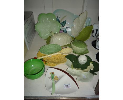 VARIOUS PIECES OF CARLTONWARE