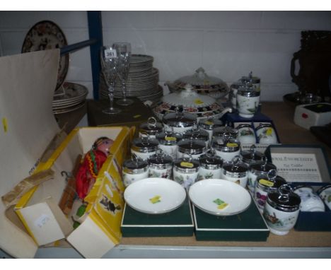 A QUANTITY OF ROYAL WORCESTER EGG CODDLERS (some boxed), Pelham puppet (odd box), glass flutes, dinnerwares etc