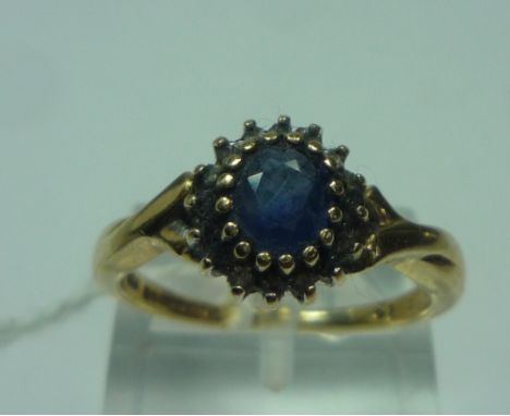 A 9CT SAPPHIRE DRESS RING, size P