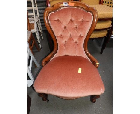 Upholstered Button Back Bedroom Chair 