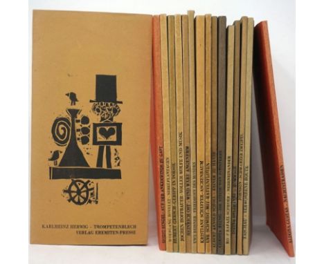 Eremiten-Presse. Konvolut von 16 nummerierten Werken aus der Reihe "Lyrik", in gleichem Format, mit Originalgraphik. 23,5 x 1