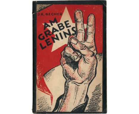 Becher, Johannes R. Am Grabe Lenins. 39 S. 22,5 x 15 cm. OBroschur mit farbiger Deckelillustration von J. Heartfield (Ecken m