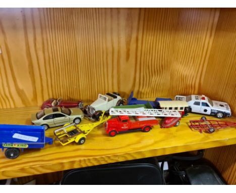 QTY OF DIE CAST ITEMS FIRE ENGINE 1937 AUTOPOMPE GERLIET AP80 HP. BMW 320CI &amp; SEVERAL DIFFERENT SORTS OF TRAILERS