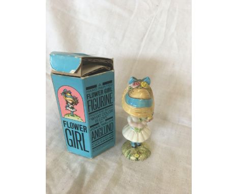 VINTAGE BESWICK FLOWER GIRL IN ORIGINAL BOX 1960