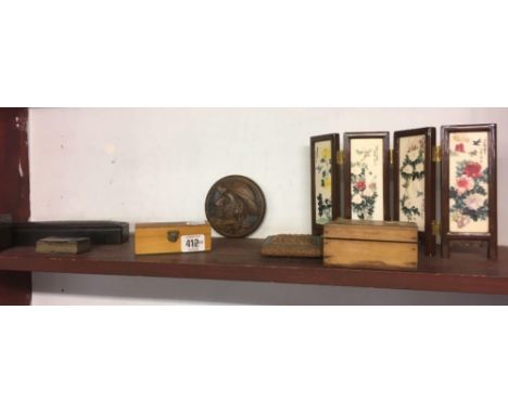 SHELF OF SNUFF BOXES, MINIATURE FOLDING SCREEN ETC