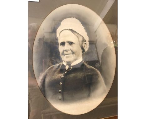 OAK F/G VINTAGE PORTRAIT OF A LADY
