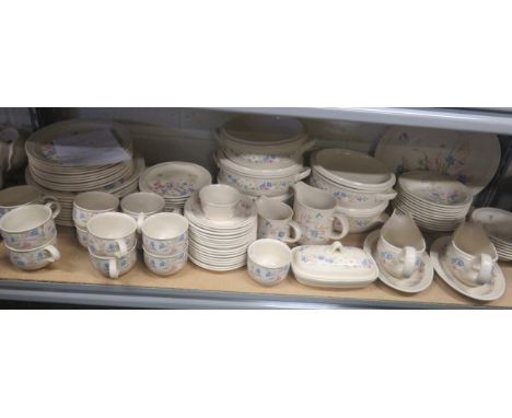 Poole 'springtime' extensive dinner service