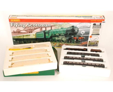 A Hornby Flying Scotsman boxed set, a 4-6-2 Princess Elizabeth LMS locomotive and tender N6201 and a 4-6-0 Liverpool locomoti