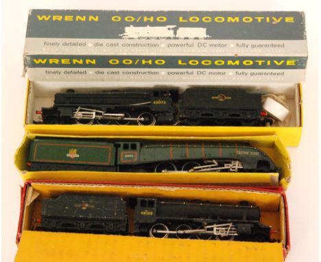 A Wrenn 00 gauge 2-8-0 goods locomotive and tender, No 48073, in black livery, a similar 2-8-0 locomotive and tender, No 4810
