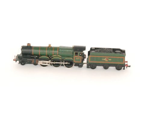 Hornby Dublo 4-6-2 Cardiff Castle locomotive and tender, No 4075, in green livery.