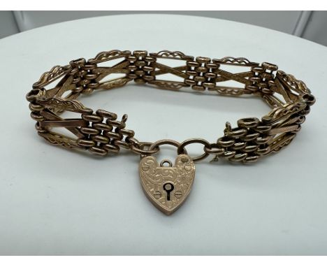 A 9ct rose gold vintage gate bracelet with very nice heart padlock, approx 17.3 grams