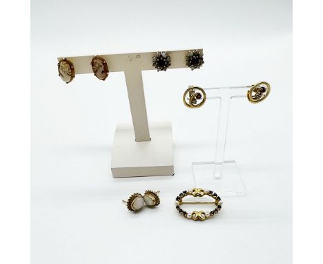 A mixed lot of earrings + a brooch, a 9ct yellow gold cameo pair of earrings approx weight 2.9 grams, 9ct yellow gold pair of