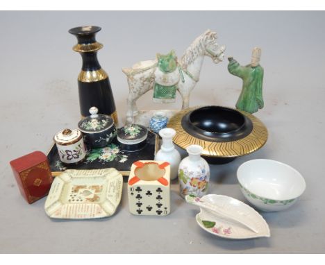 Carltonware card player's ashtray, in the form of a cube with card suits to the faces, 7cm h, together with a small quantity 