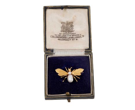 Late Victorian 15ct gold insect brooch with pearl body and engraved detail to wings, 28mm, in a tooled leather box retailed b