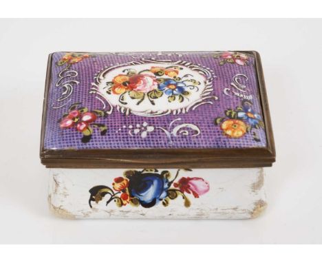 South Staffordshire rectangular snuff box, with purple ground cover and floral reserves, 6cm wide