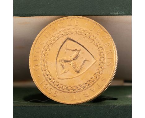 QUEEN ELIZABETH II, BICENTENARY OF THE REVESTMENT ACT 1965, FIVE POUND COIN in twenty two carat gold, obverse with a portrait