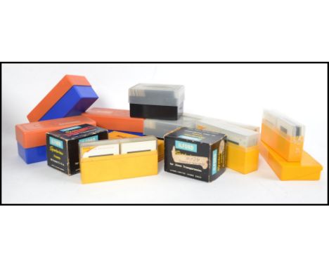 A good collection of approx 2500 35mm slides to include Agfacolor, Orwo, Kodak, Fujicolor, Anscochrome, to include views of L