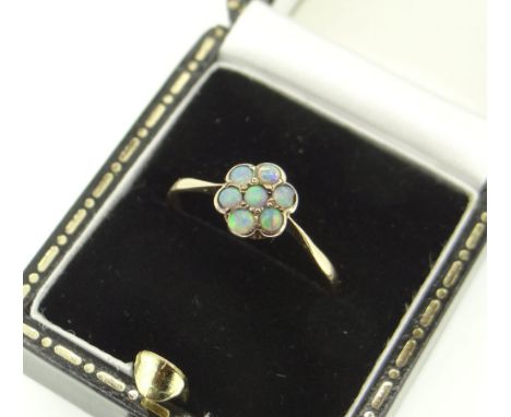 9CT YELLOW GOLD OPAL FLOWER HEAD RING