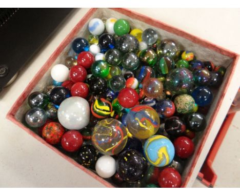 BOX OF VINTAGE MARBLES