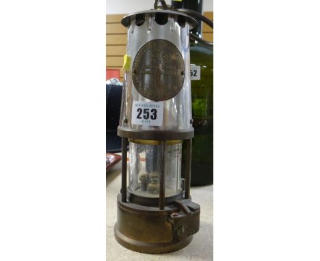 PROTECTOR LAMP &amp; LIGHTING COMPANY LIMITED SAFETY LAMP
