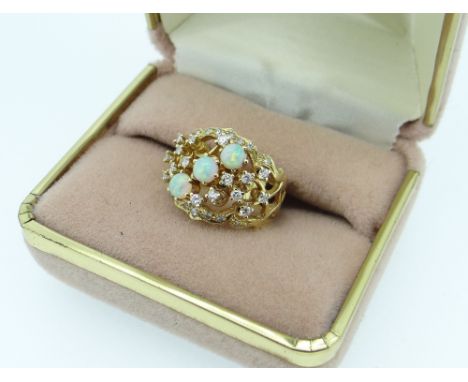 14K YELLOW GOLD OPAL &amp; DIAMOND RING, 7.3grams