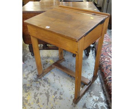 VINTAGE ESAVIAN SCHOOL DESK