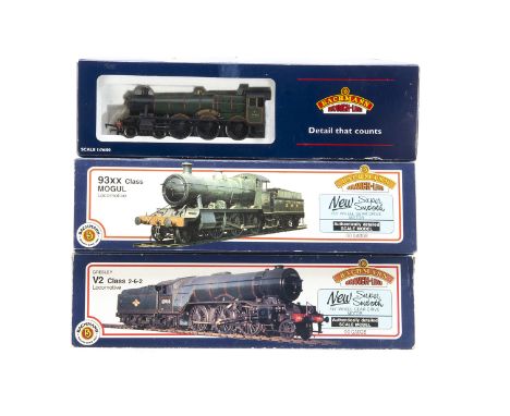 Bachmann OO Gauge Steam Locomotives and Tenders, three boxed examples, GWR 31-801 93XX 9319 31-777 Modified Hall Soughton Hal
