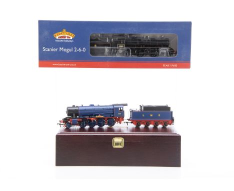 Bachmann OO Gauge Steam Locomotives and Tenders, a boxed 31-691 Stanier Mogul 42969 in BR black livery and wooden cased Sir G
