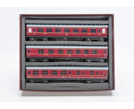ACE Trains 0 Gauge C/18 B LMS maroon Stanier Coach Set, comprising Corr Brake 5769, Corr Compo 3953 and Open 3rd 8953, all wi