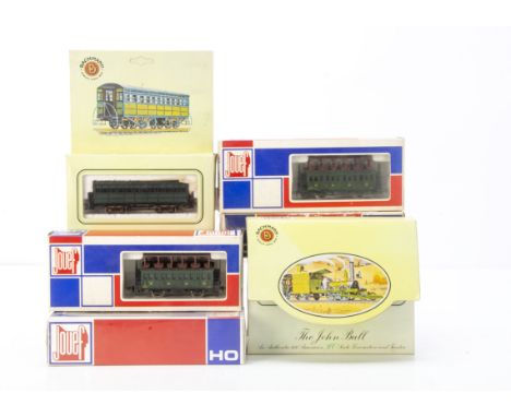 HO Gauge Bachmann 19th Century Early Steam Locomotive and Jouef Coaches, a boxed group Bachmann 41-525 John Bull locomotive w