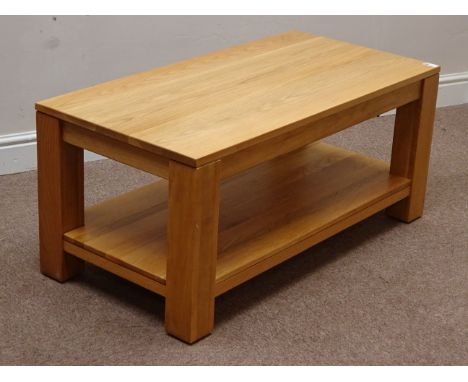 Light oak two tier rectangular coffee table, 100cm x 50cm, H45cm   Condition Report   Click here for further images, conditio