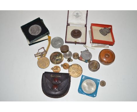 A quantity of commemorative medallions, including: Queen Victoria's Golden Jubilee; sundry scale weights; coins; etc.