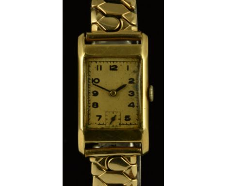 Unnamed 14ct gold gentleman's wristwatch with subsidiary seconds dial, blued hands, Arabic numerals, gold dial and mechanical