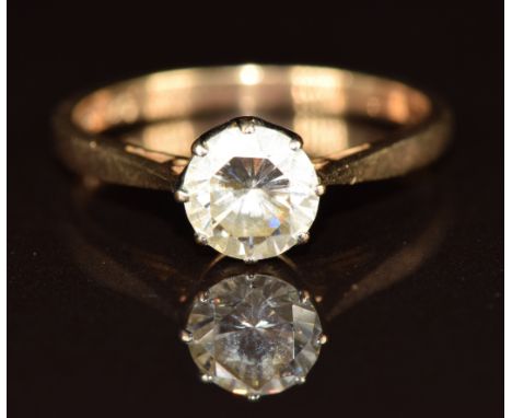 A 9ct gold ring set with cubic zirconia, 2g, size K